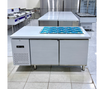 Tủ bàn Salad Lightcool 1M5 BL-1500 294L