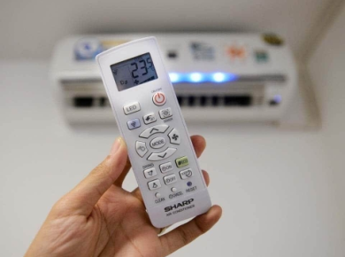 Máy lạnh không tắt được? Nguyên nhân và cách sửa chi tiết 