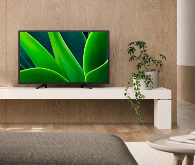 Cách chọn mua tivi cho phòng khách xem bóng đá phù hợp cho gia đình