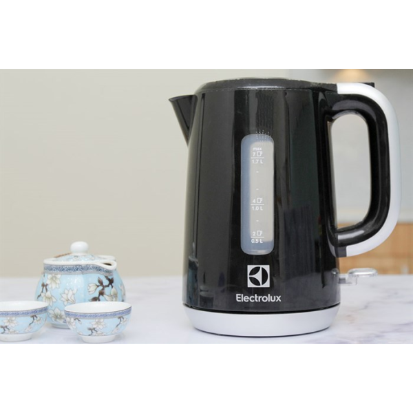 Ấm đun nước Electrolux 1.7 lít EEK3505