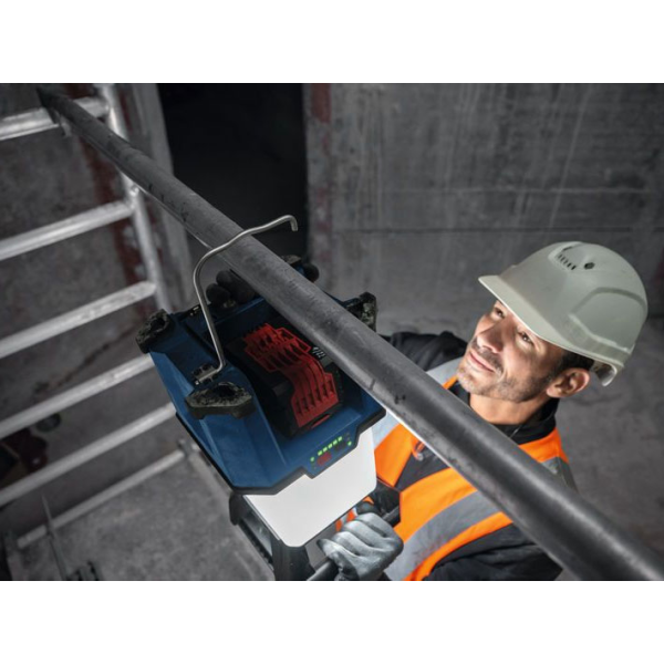 Đèn pin công trường Bosch GLA 18VH-7500 Solo 06014A5001 (chưa pin, sạc)