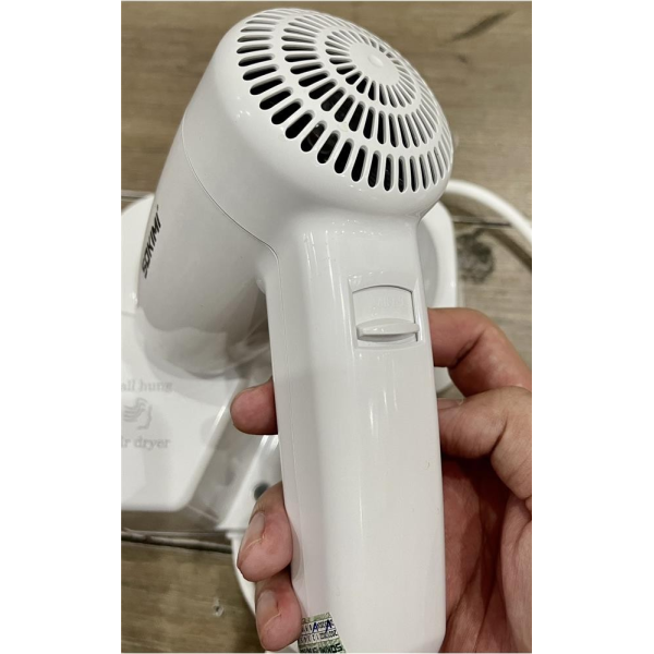 Máy sấy tóc gắn tường Sm3122S