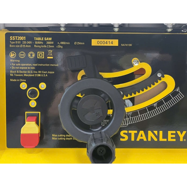 Máy cưa bàn Stanley SST2001-B1 - 2.000W