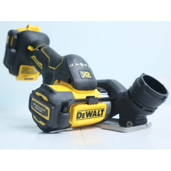 Máy cưa đĩa dùng pin 20V Max DeWalt DCS438B - Chưa pin Sạc