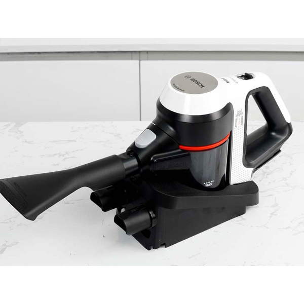 Máy hút bụi cầm tay Bosch BBS711W