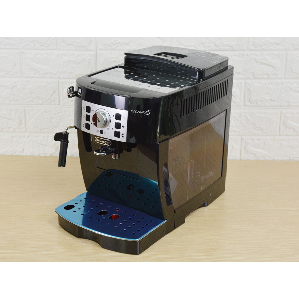 Máy pha cà phê Delonghi ECAM 22.110B