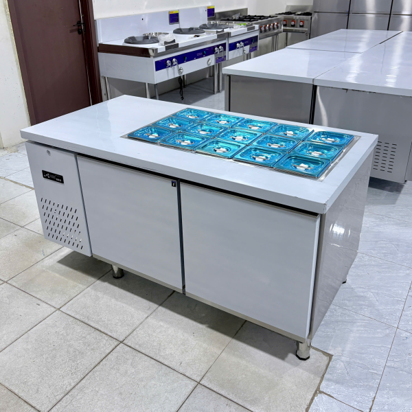 Tủ bàn Salad Lightcool 1M5 BL-1500 294L