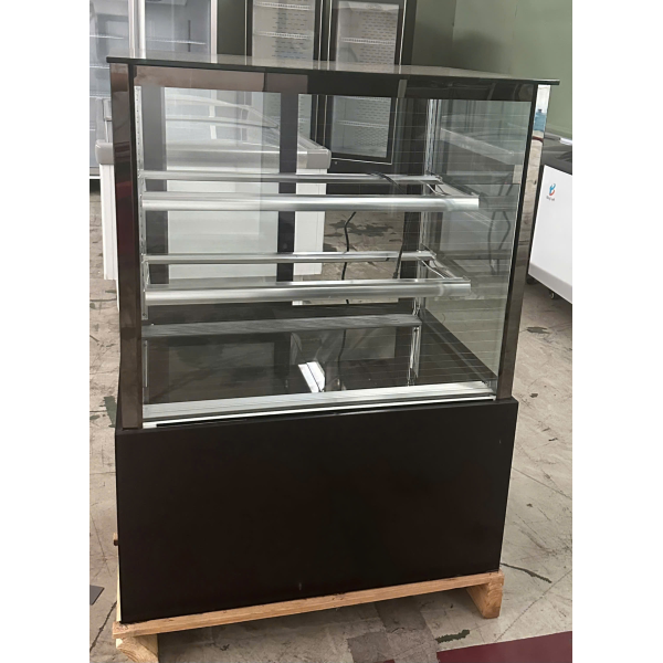 Tủ Bánh Kem Inox Lightcool 90CM 312L DG-900Z Kính Vuông Đen
