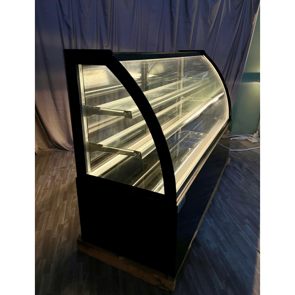 Tủ bánh kem kính cong 1.8m 3 tầng Lightcool DG-1800Y 680L