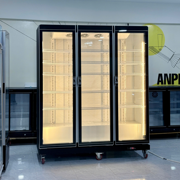 Tủ mát cao cấp Lightcool 3 cánh LS-1670 1600L