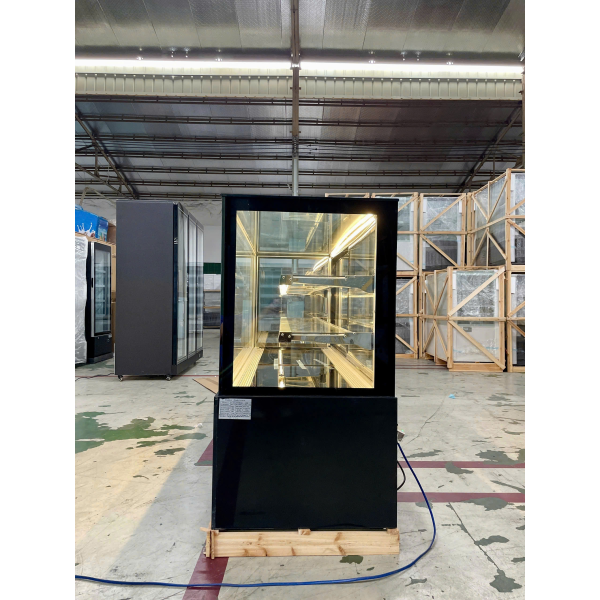 Tủ trưng bày bánh kem 1m8 Lightcool DG-1800Z 680L