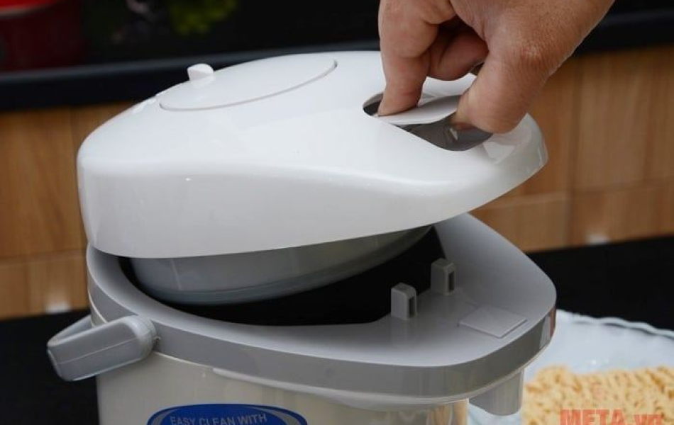Bình thủy điện Sharp KP-20BTV