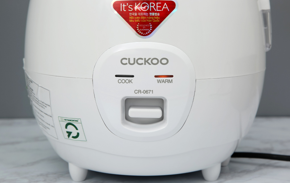 Nồi cơm nắp gài Cuckoo CR-0671 - 1.08 lít