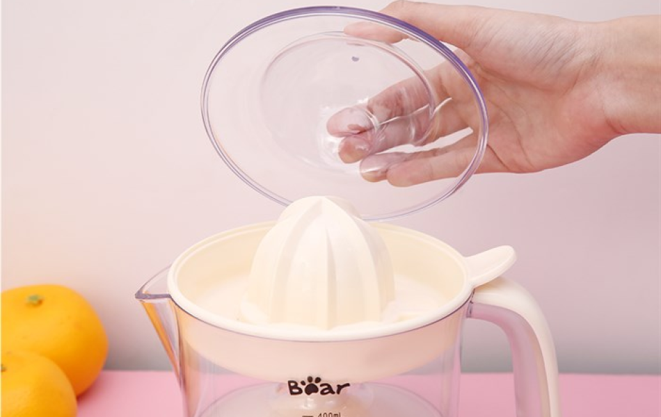 Máy Ép Cam Tự Động Bear CZJ-A04B1 Trắng