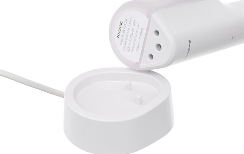 Máy tăm nước cầm tay Panasonic EW-DJ26-V242