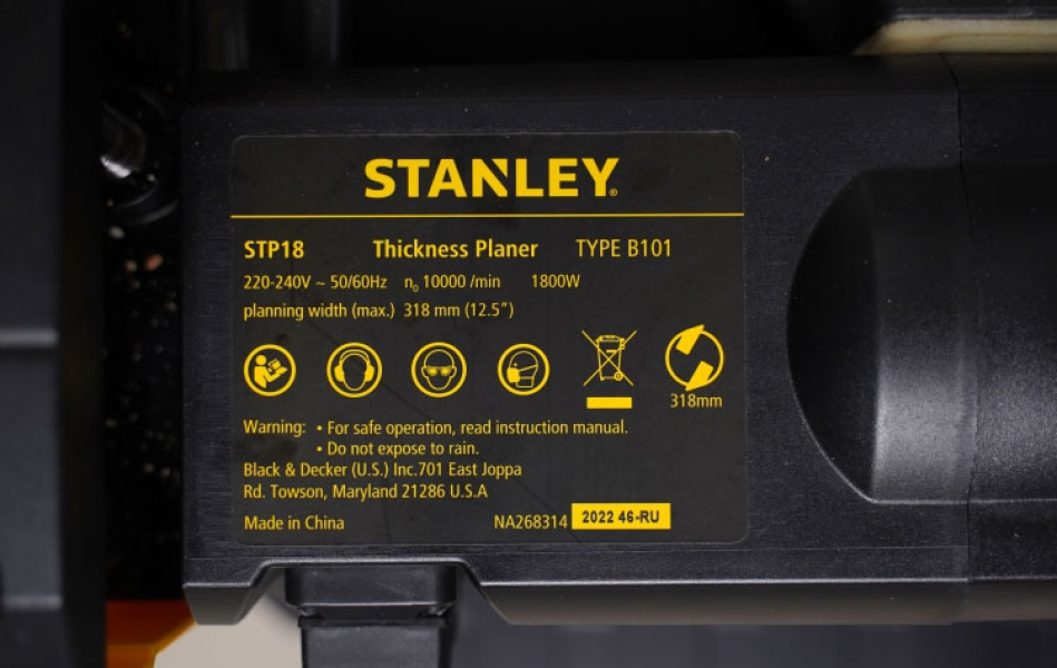 Máy bào cuốn để bàn 1800W Stanley STP18-B1