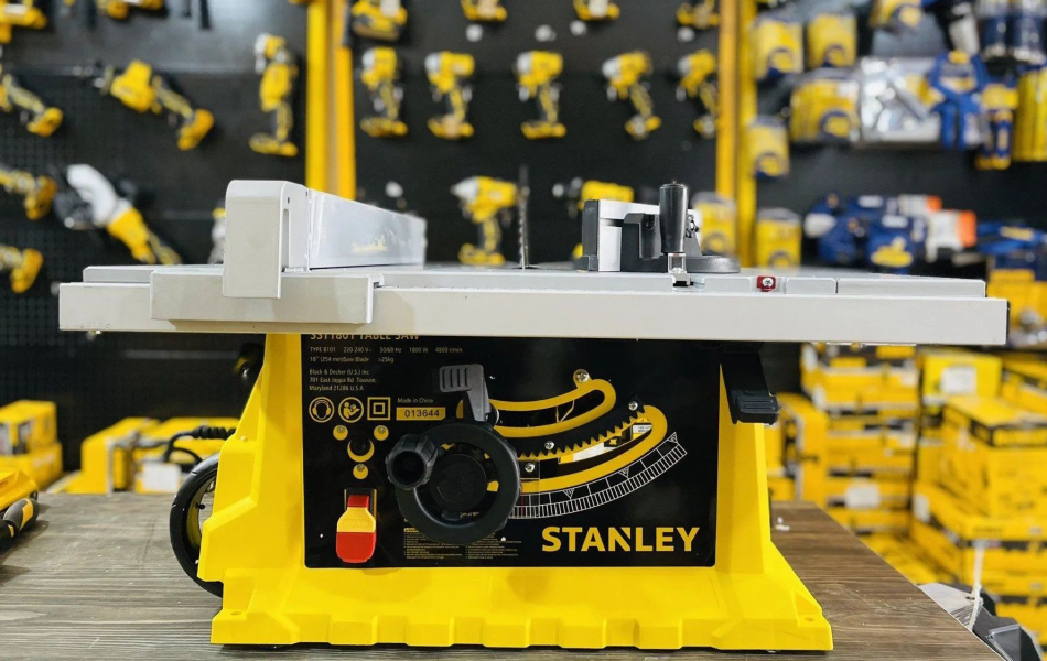 Máy cưa bàn Stanley SST2001-B1 - 2.000W