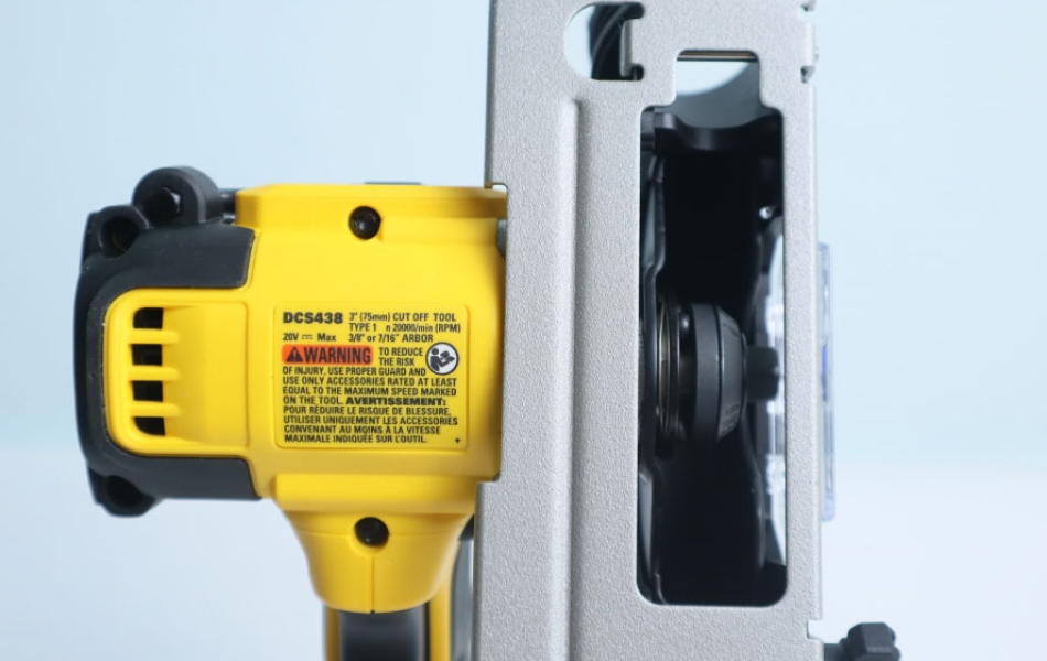 Máy cưa đĩa dùng pin 20V Max DeWalt DCS438B - Chưa pin Sạc