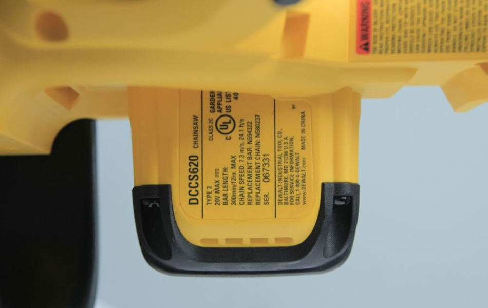 Máy cưa xích dùng pin 20V Max DeWalt DCCS620B 30cm - Chưa pin và sạc