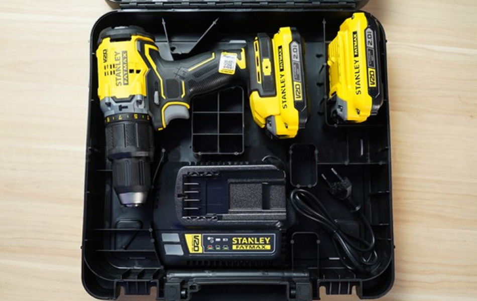 Máy khoan động lực dùng pin Stanley SBD715D2K