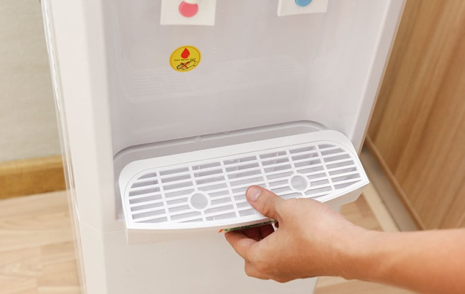 Máy làm nóng lạnh nước uống KG34C