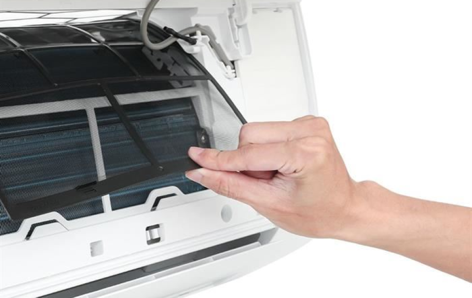 Máy lạnh Aqua Inverter 1.5HP AQA-RV13QA3