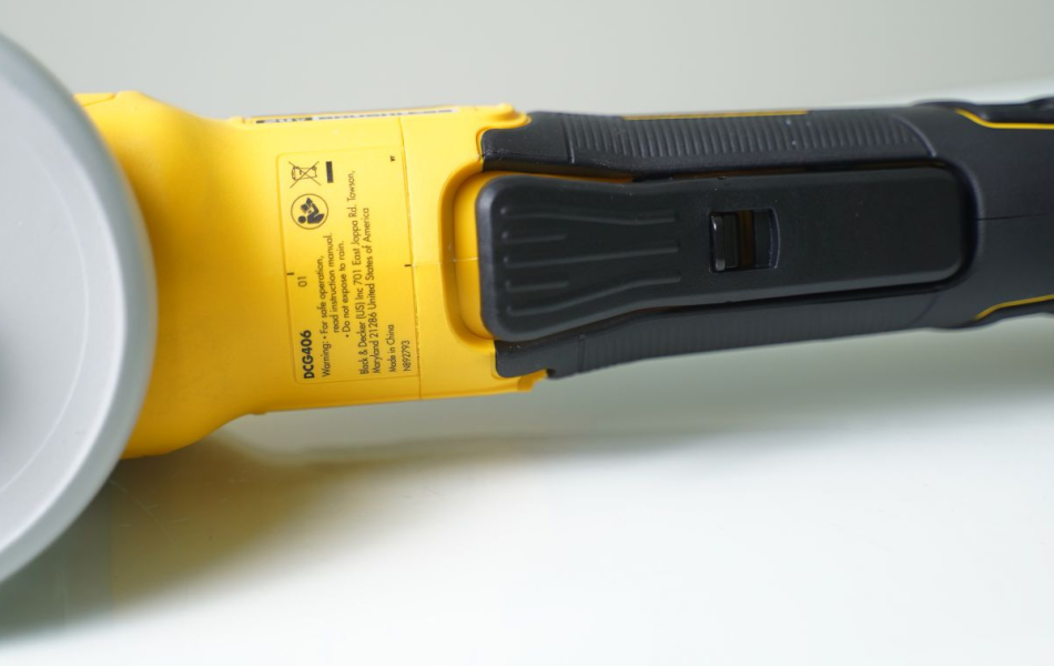 Máy mài góc dùng pin 20V/BL Dewalt DCG406N-B1 - Chưa pin, sạc