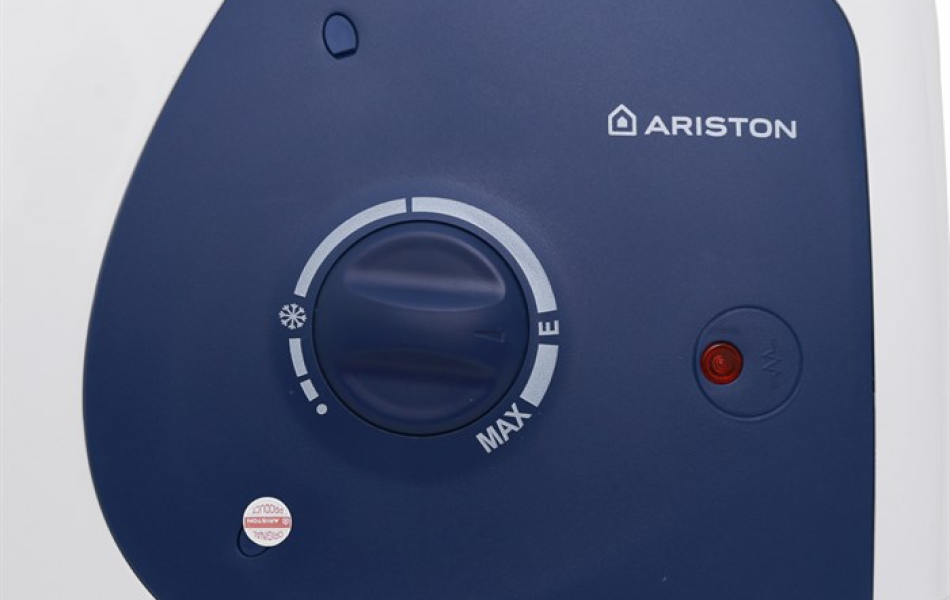 Máy nước nóng Ariston 15 lít STAR B 15 R 2.5 FE