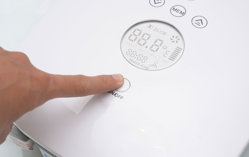 Máy nước nóng Ferroli Divo SDN 4.5S