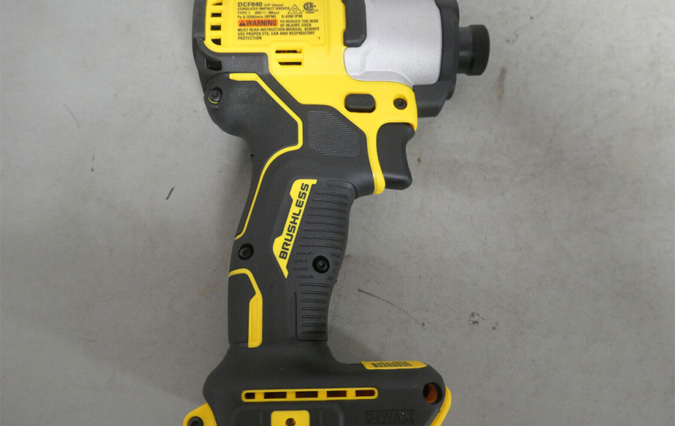 Máy vặn vít dùng pin 20V DeWalt DCF840N-B1 - Chưa pin, sạc