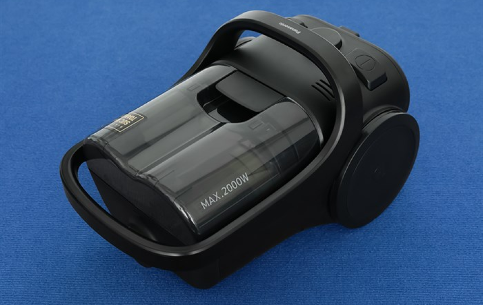 Máy hút bụi dạng hộp Panasonic MC-CL605KN49
