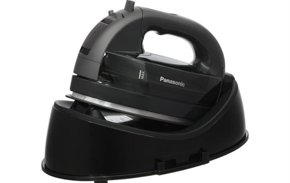 Bàn ủi hơi nước Panasonic NI-WL55KRA