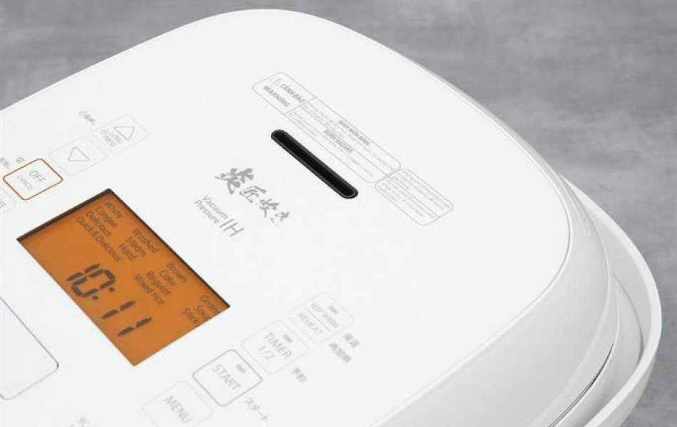 Nồi cơm điện cao tần áp suất chân không Toshiba RC-18VXWVN(W)