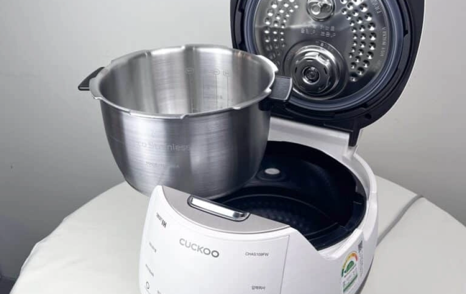 Nồi cơm điện cao tần áp suất Cuckoo CRP-CHAS109FW 1.8 lít