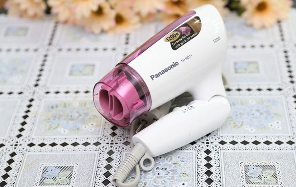 Máy sấy tóc 1200W Panasonic EH-ND21-P645