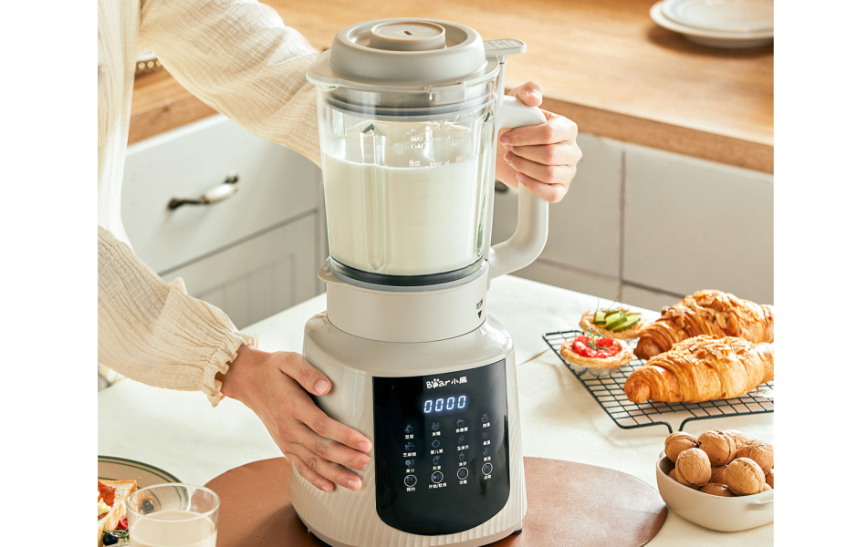 Máy làm sữa hạt đa năng Bear PBJ-C16Q8 1,5 lít
