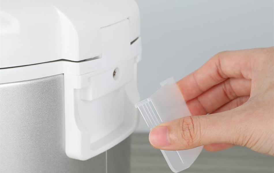 Nồi cơm nắp gài Panasonic 1 lít SR-MVN10LRAX