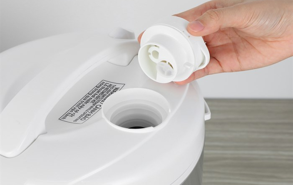 Nồi cơm nắp gài Panasonic 1 lít SR-MVN10LRAX