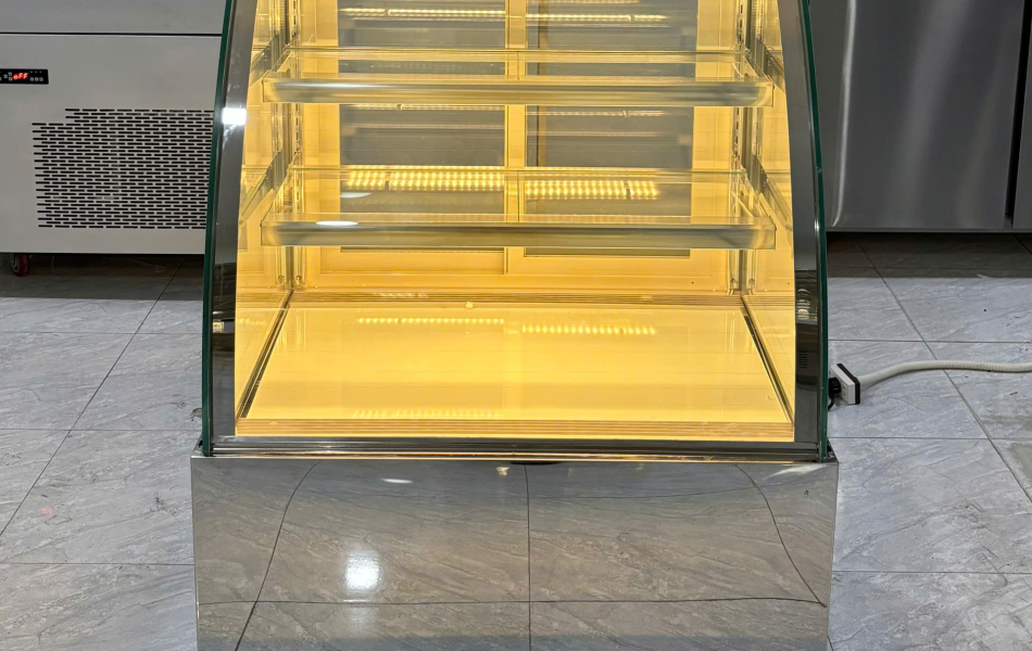 Tủ bánh kem kính cong 90cm Lightcool DG-900Y 288L