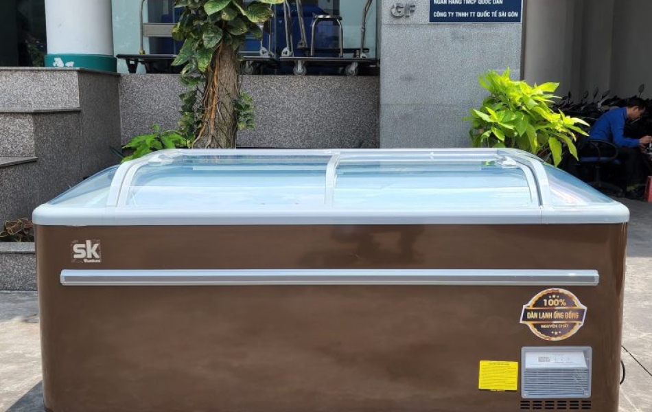 Tủ đảo đông kính lùa Sumikura 650L SKIF-1500.XJ