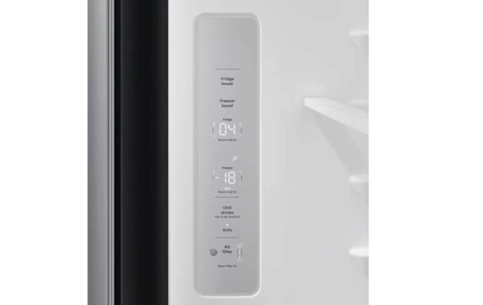 Tủ lạnh Electrolux 4 cánh Serie 800 562 lít EQE5760B-B Mới