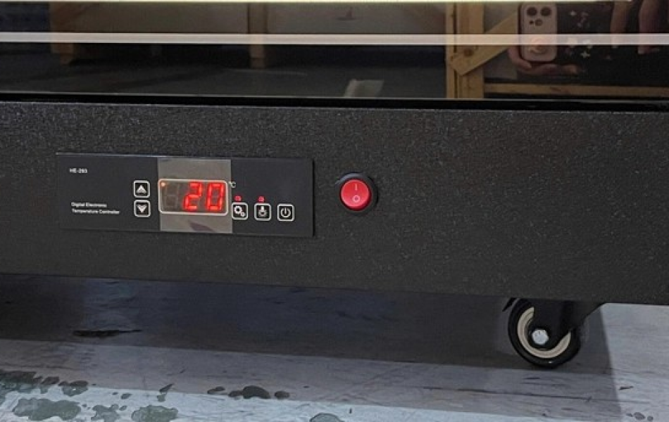 Tủ mát cao cấp Lightcool 3 cánh LS-1670 1600L