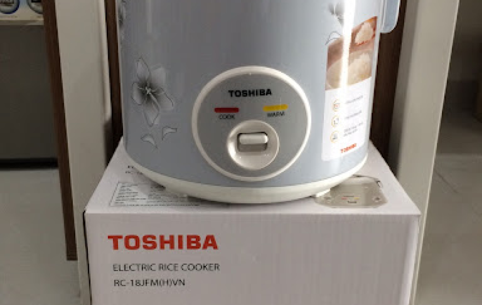 NỒI CƠM ĐIỆN NẮP GÀI TOSHIBA RC-18JFM(H)VN