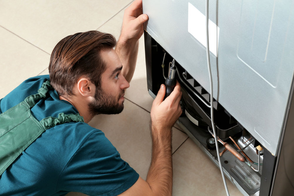 Dấu hiệu nhận biết tủ lạnh hết gas và xử lý đơn giản tại nhà