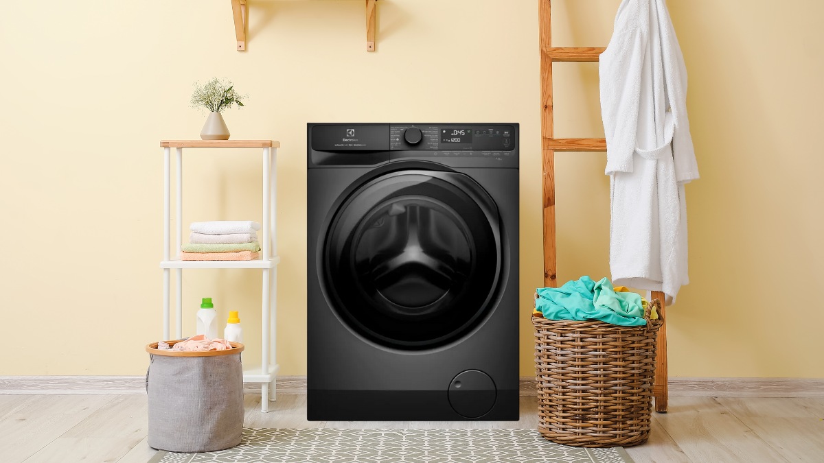 Máy giặt Electrolux UltimateCare 700 Inverter 10 kg EWF1043R7SC