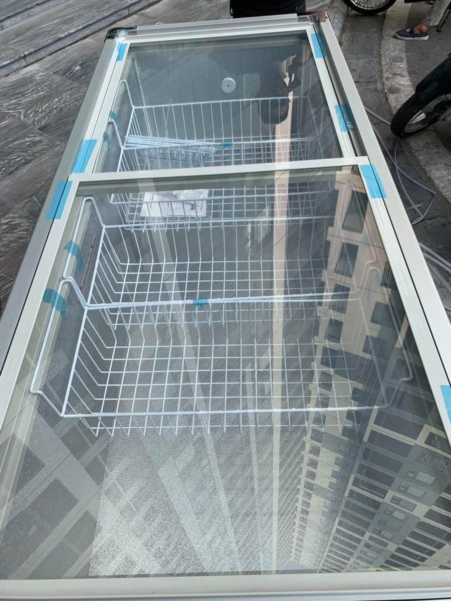 Tủ Đông Mặt Kính Phẳng Sanaky 565lít VH-999K