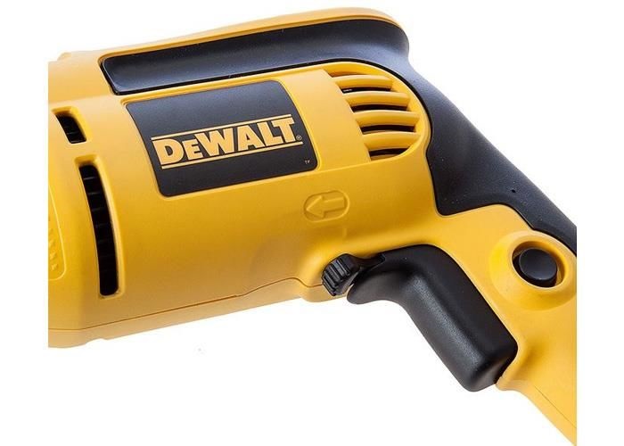 Máy khoan động lực DeWalt DWD024