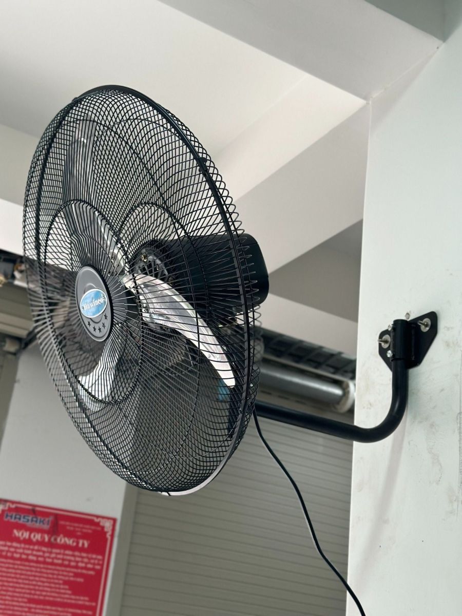 Quạt treo công nghiệp Hawin HW-750DC sải cánh 75cm 275W