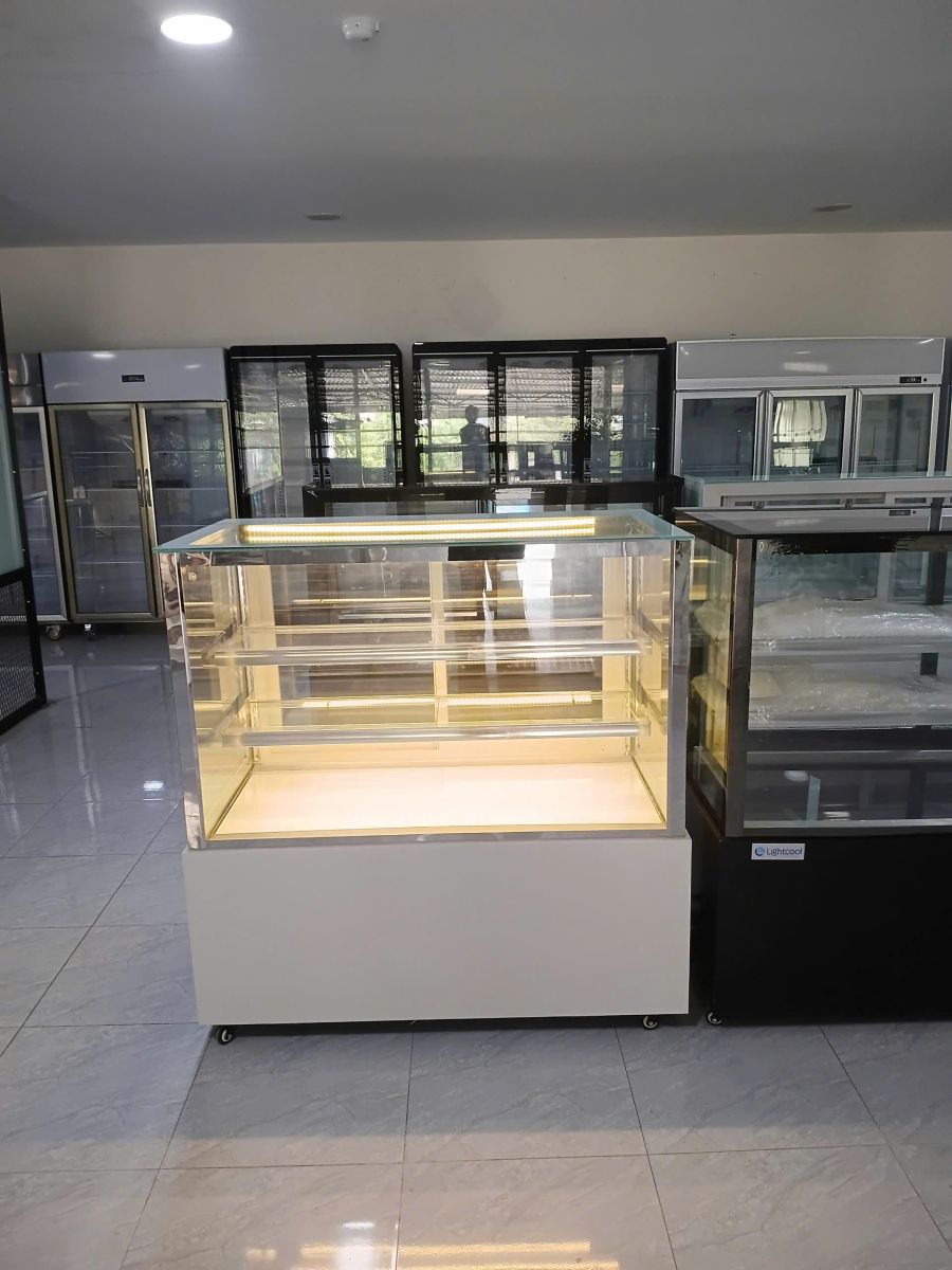 Tủ bánh kem Lightcool 1M2 426L DG-1200Z Kính Vuông
